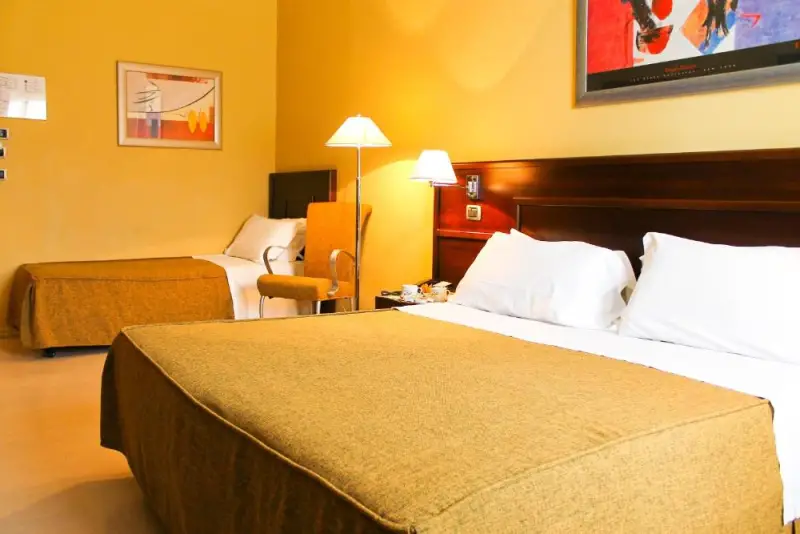 Triple Room